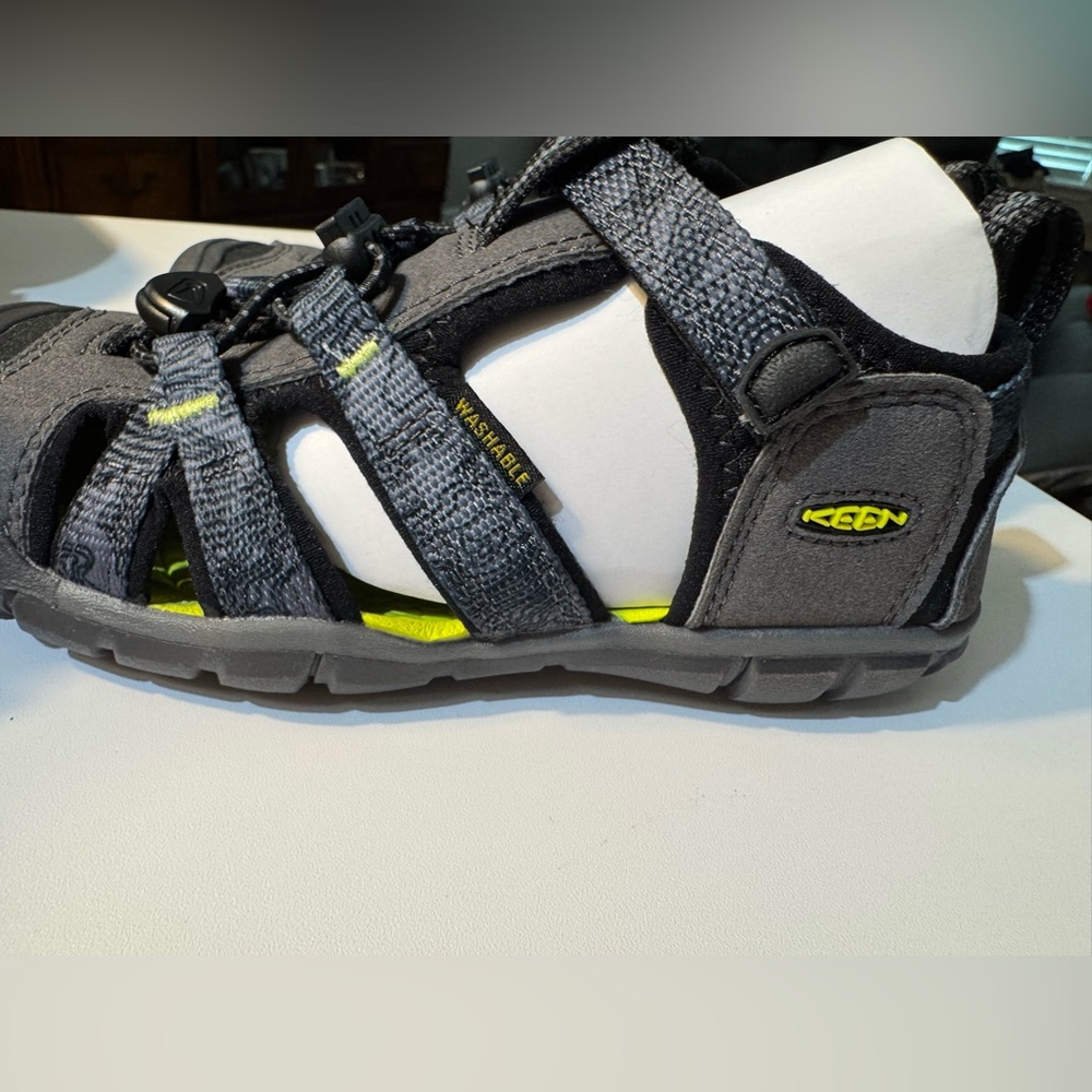 KEEN Little Kids' Seacamp II CNX
SIZE 12 - Picture 6 of 12
